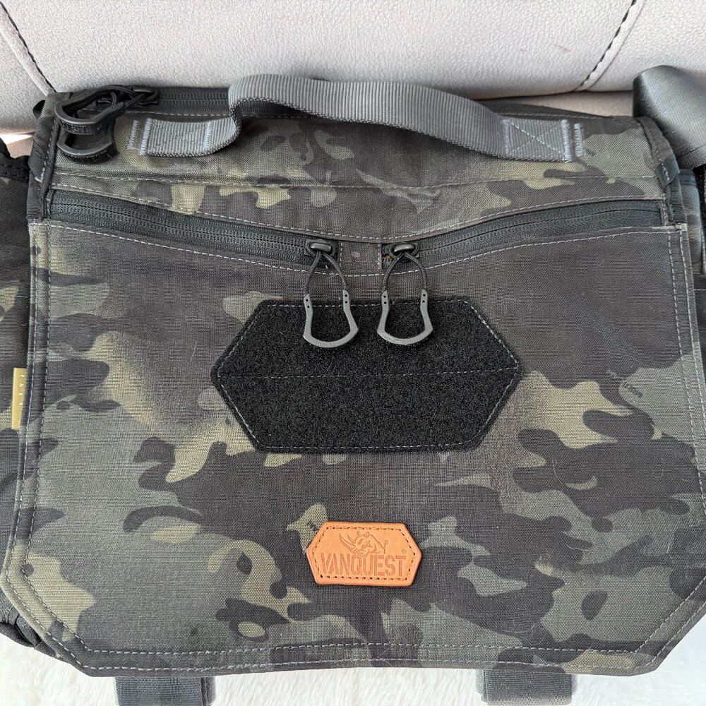 Vanquest Gopher 12 Crossbody/Sling/Small Messenger
